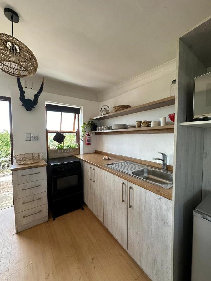 Ostrich Cottage At Les Wings Private Game Farm Groot-Jongensfontein Exterior foto